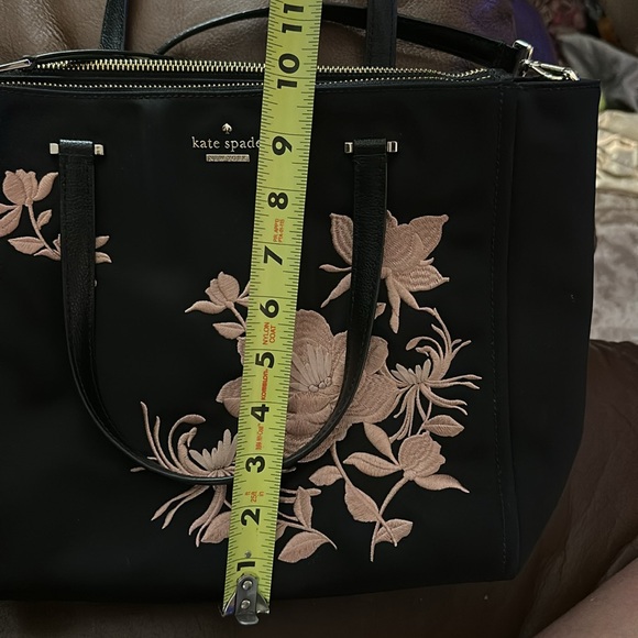 Kate Spade Black and Pink Tote with Structured Design - Picture 15 of 16